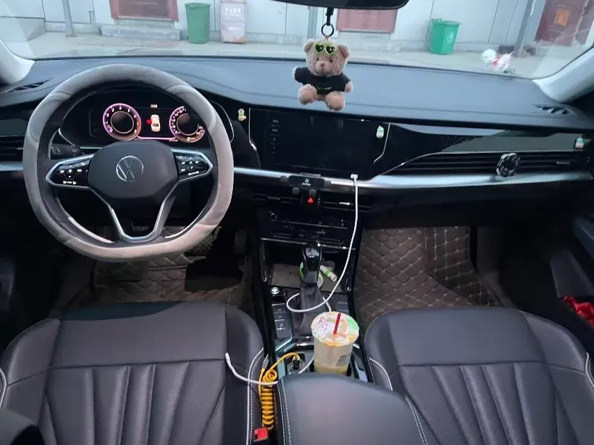 2024 Volkswagen Passat 2.0T 220HP L4 7DCT,autocango,china used car exporter,china ev exporter,chinese used car exporter,chinese used ev exporter