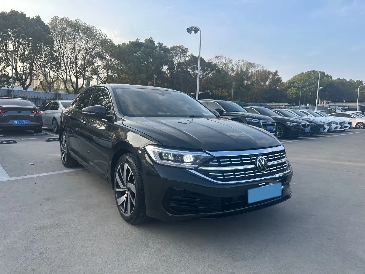 2024 Volkswagen Sagitar 1.5T 160HP L4 7DCT,autocango,china used car exporter,china ev exporter,chinese used car exporter,chinese used ev exporter