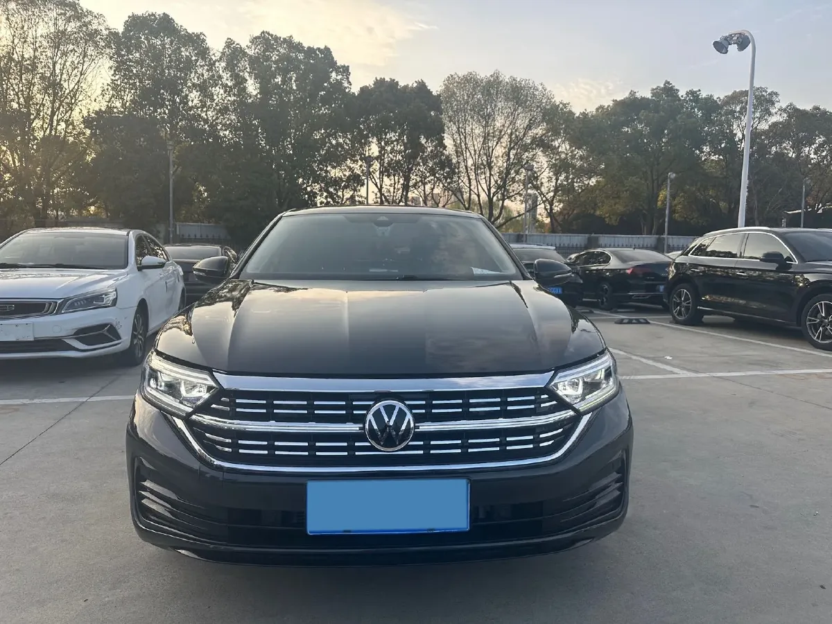 2024 Volkswagen Sagitar 1.5T 160HP L4 7DCT,autocango,china used car exporter,china ev exporter,chinese used car exporter,chinese used ev exporter