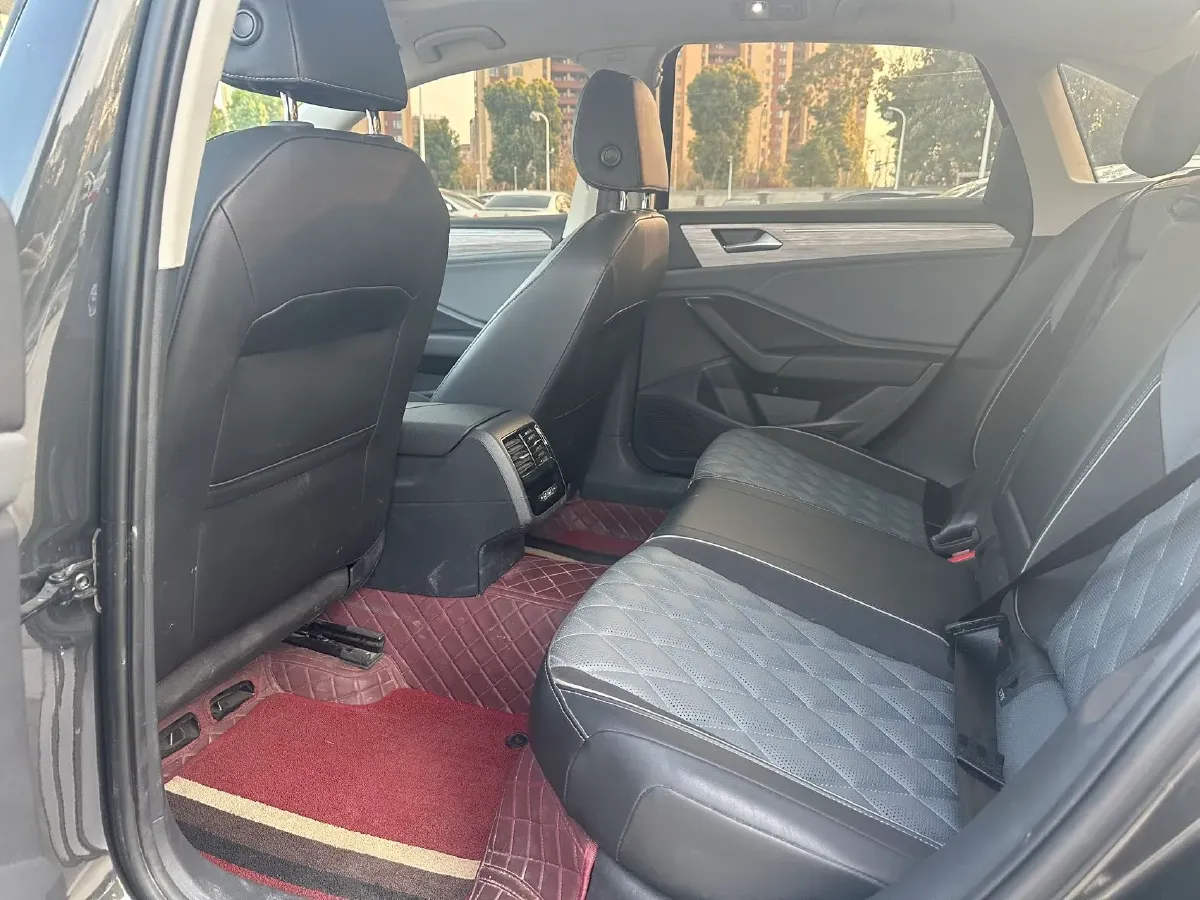 2024 Volkswagen Sagitar 1.5T 160HP L4 7DCT,autocango,china used car exporter,china ev exporter,chinese used car exporter,chinese used ev exporter