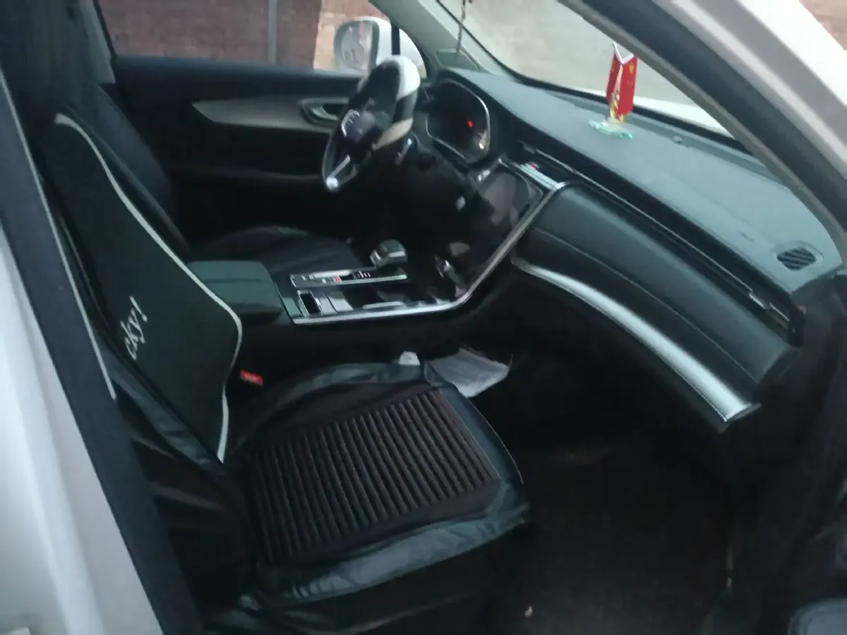 2019 Roewe RX5 MAX 1.5T 173HP L4 6AT,autocango,china used car exporter,china ev exporter,chinese used car exporter,chinese used ev exporter