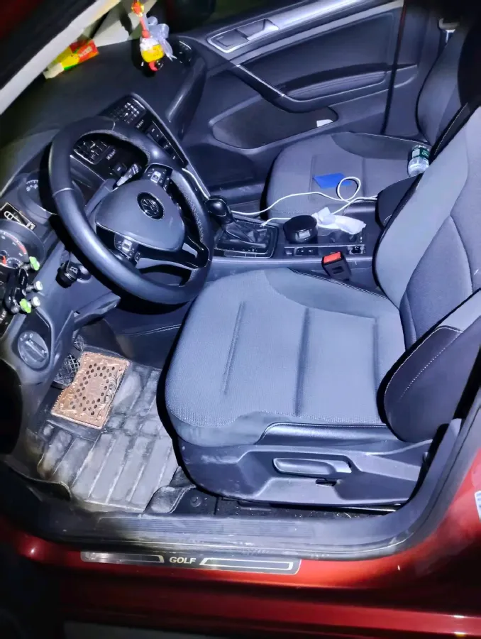 2018 Volkswagen Golf 1.6L 110HP L4 6AT,autocango,china used car exporter,china ev exporter,chinese used car exporter,chinese used ev exporter