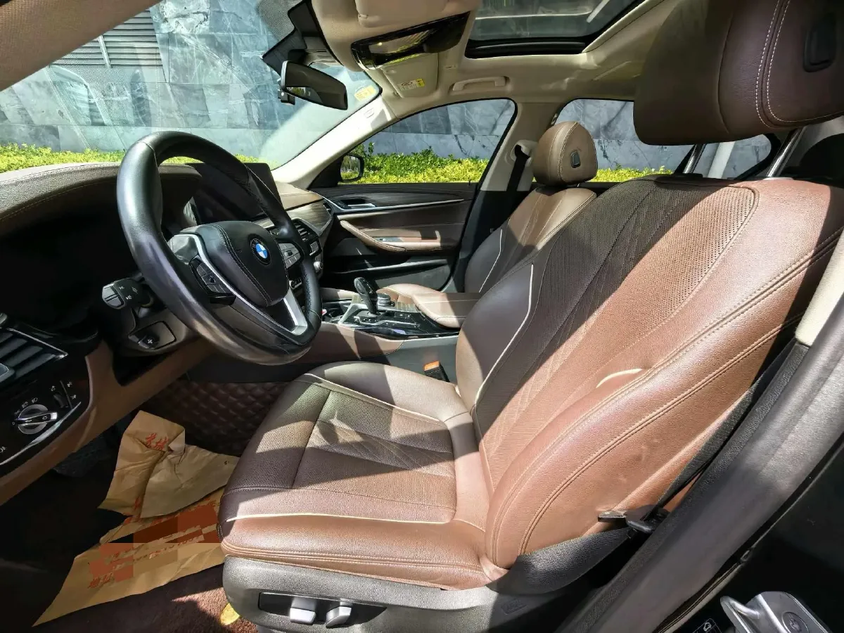 2021 BMW 5 Series 2.0T 184HP L4 8AT PHEV 17.7KWH,autocango,china used car exporter,china ev exporter,chinese used car exporter,chinese used ev exporter