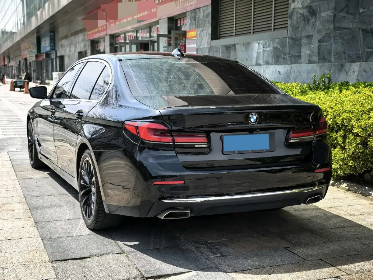 2021 BMW 5 Series 2.0T 184HP L4 8AT PHEV 17.7KWH,autocango,china used car exporter,china ev exporter,chinese used car exporter,chinese used ev exporter