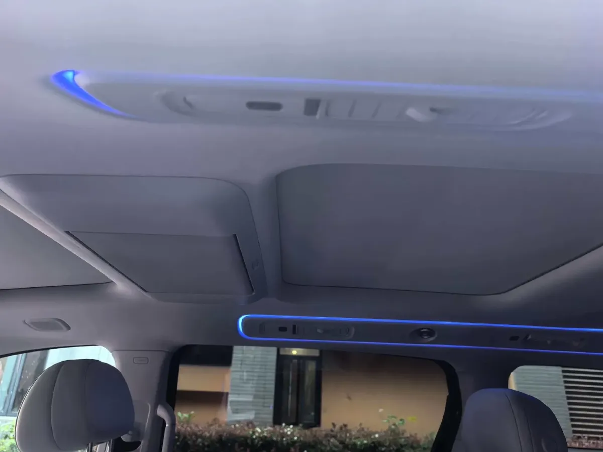 2025 Voyah Dream BEV 108.7KWH,autocango,china used car exporter,china ev exporter,chinese used car exporter,chinese used ev exporter