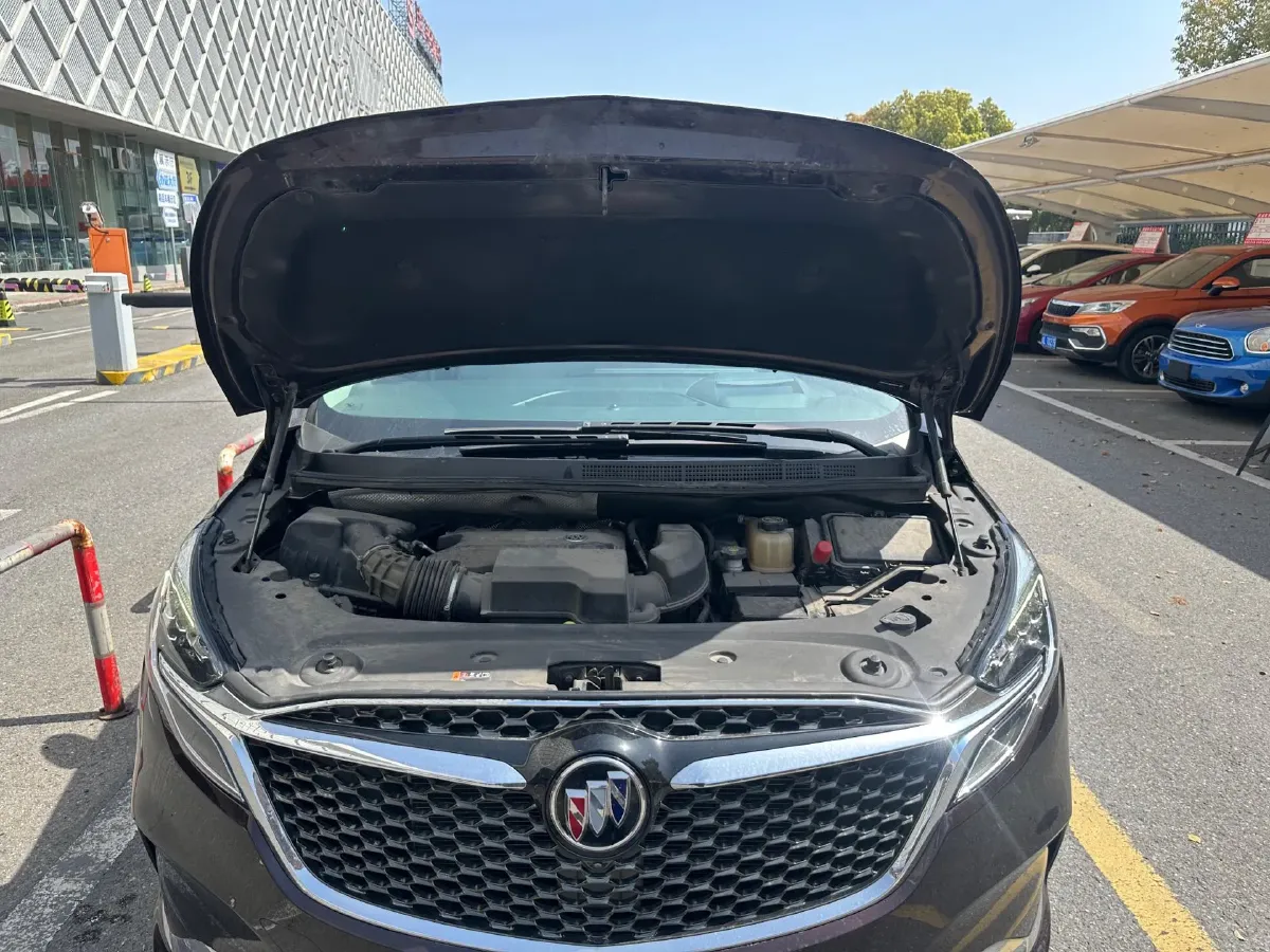 2022 Buick GL8 2.0T 237HP L4 9AT,autocango,china used car exporter,china ev exporter,chinese used car exporter,chinese used ev exporter