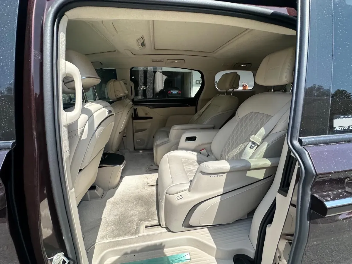 2022 Buick GL8 2.0T 237HP L4 9AT,autocango,china used car exporter,china ev exporter,chinese used car exporter,chinese used ev exporter