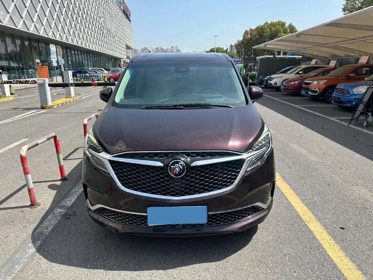 2022 Buick GL8 2.0T 237HP L4 9AT,autocango,china used car exporter,china ev exporter,chinese used car exporter,chinese used ev exporter