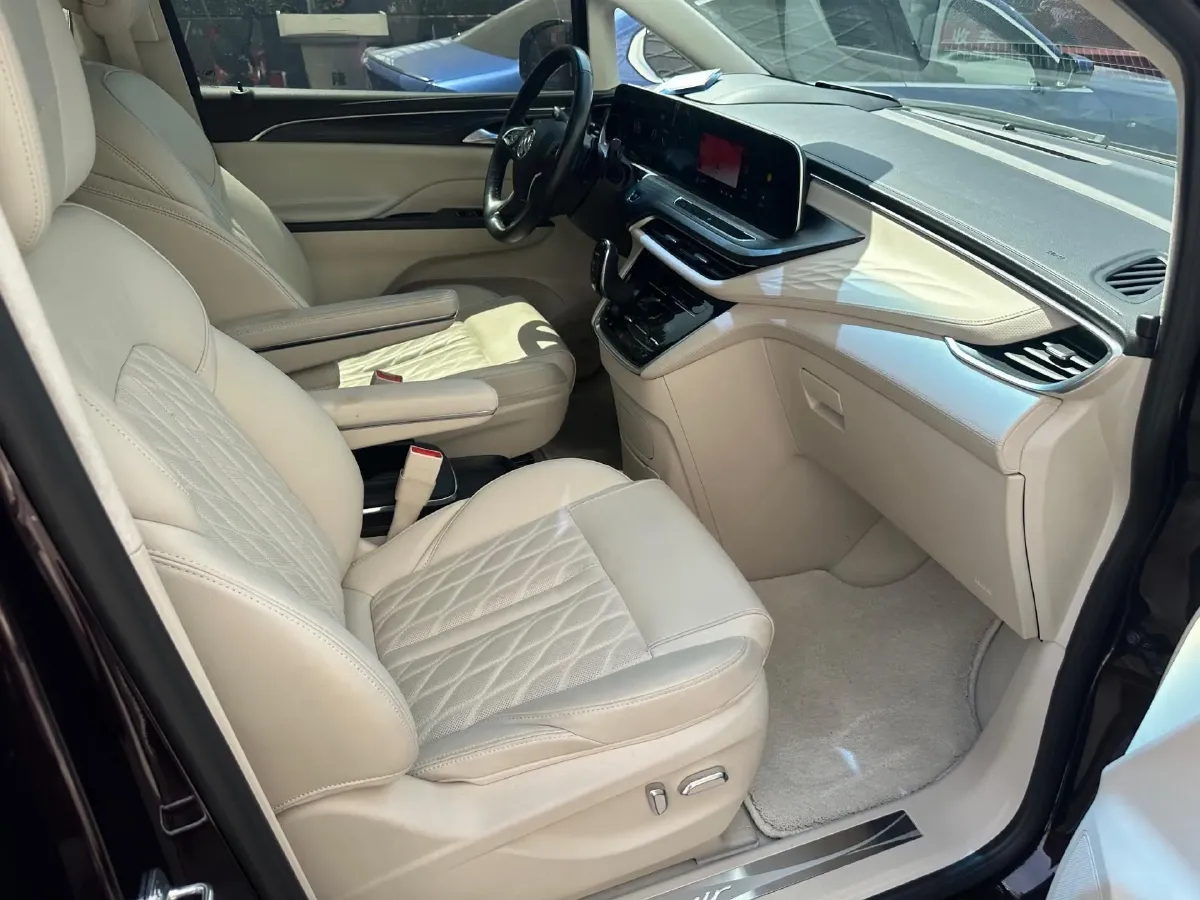 2022 Buick GL8 2.0T 237HP L4 9AT,autocango,china used car exporter,china ev exporter,chinese used car exporter,chinese used ev exporter