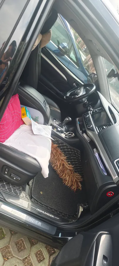 2018 Jeep Grand Commander 2.0T 265HP L4 9AT,autocango,china used car exporter,china ev exporter,chinese used car exporter,chinese used ev exporter