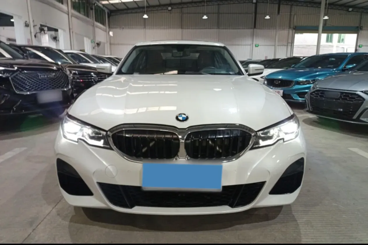 2021 BMW 3 Series 2.0T 156HP L4 8AT,autocango,china used car exporter,china ev exporter,chinese used car exporter,chinese used ev exporter