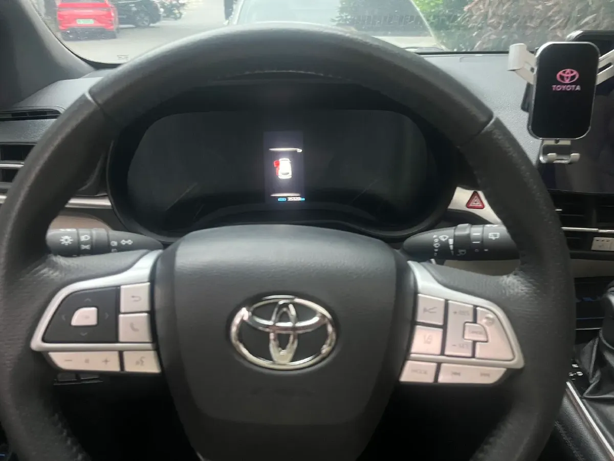 2023 Toyota Granvia 2.5L 189HP L4 E-CVT Hybrid,autocango,china used car exporter,china ev exporter,chinese used car exporter,chinese used ev exporter