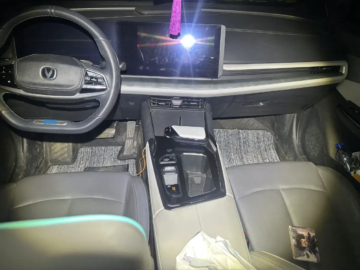 2023 ChangAn UNI-T 1.5T 188HP L4 7DCT,autocango,china used car exporter,china ev exporter,chinese used car exporter,chinese used ev exporter