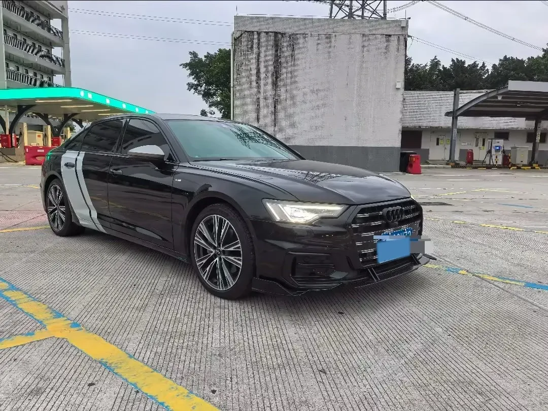 2024 Audi A6L 2.0T 245HP L4 7DCT,autocango,china used car exporter,china ev exporter,chinese used car exporter,chinese used ev exporter