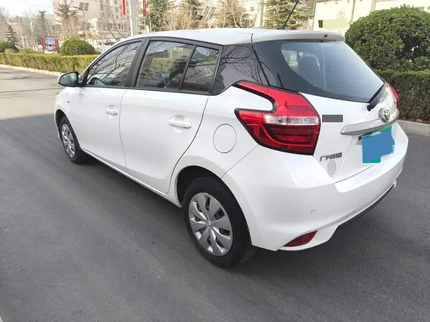 2017 Toyota Yaris L 1.5L 107HP L4 CVT,autocango,china used car exporter,china ev exporter,chinese used car exporter,chinese used ev exporter
