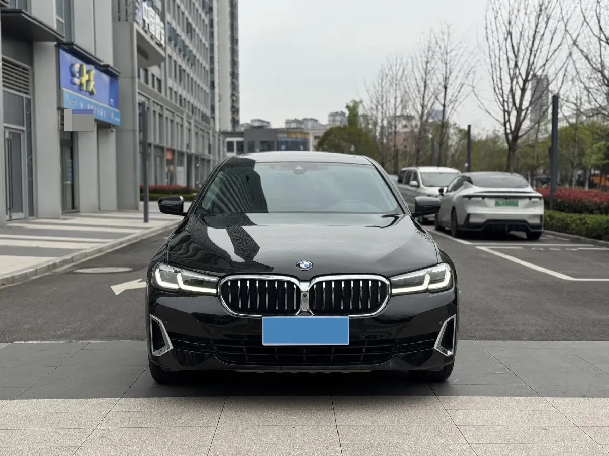 2021 BMW 5 Series 2.0T 252HP L4 8AT,autocango,china used car exporter,china ev exporter,chinese used car exporter,chinese used ev exporter