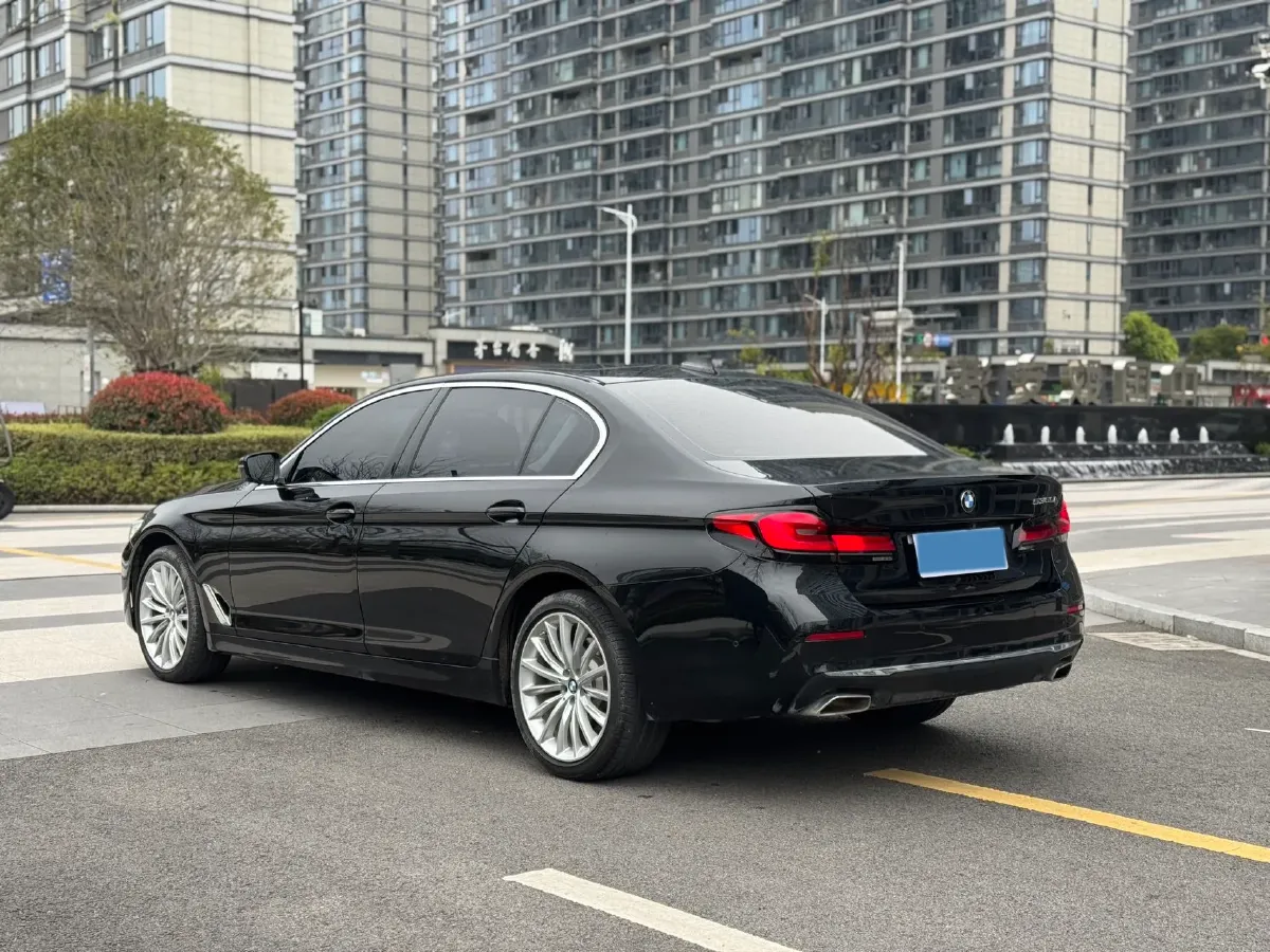 2021 BMW 5 Series 2.0T 252HP L4 8AT,autocango,china used car exporter,china ev exporter,chinese used car exporter,chinese used ev exporter