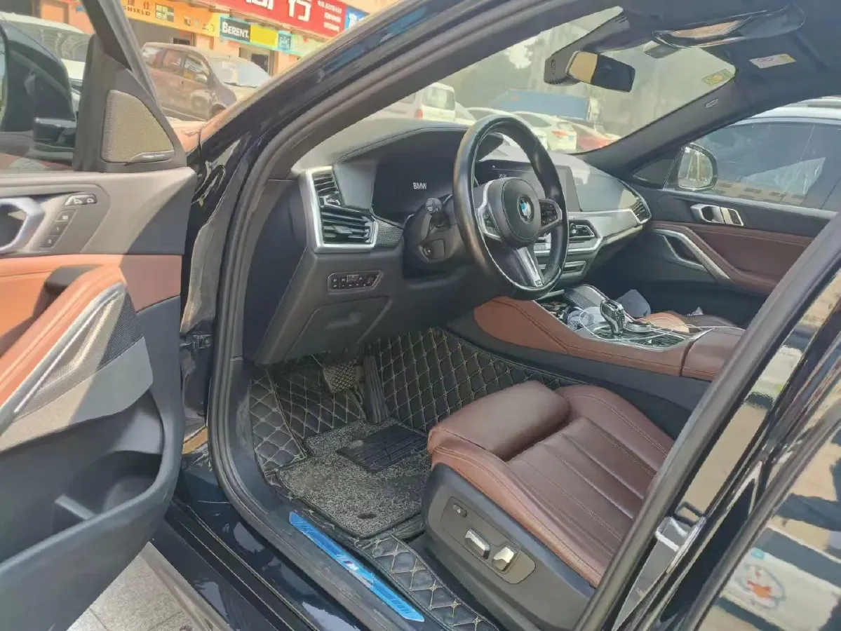 2022 BMW X6 3.0T 333HP L6 8AT,autocango,china used car exporter,china ev exporter,chinese used car exporter,chinese used ev exporter