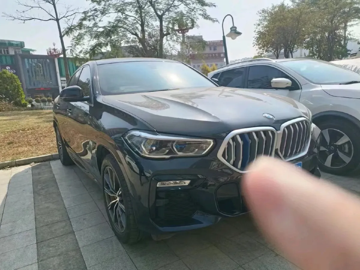 2022 BMW X6 3.0T 333HP L6 8AT,autocango,china used car exporter,china ev exporter,chinese used car exporter,chinese used ev exporter