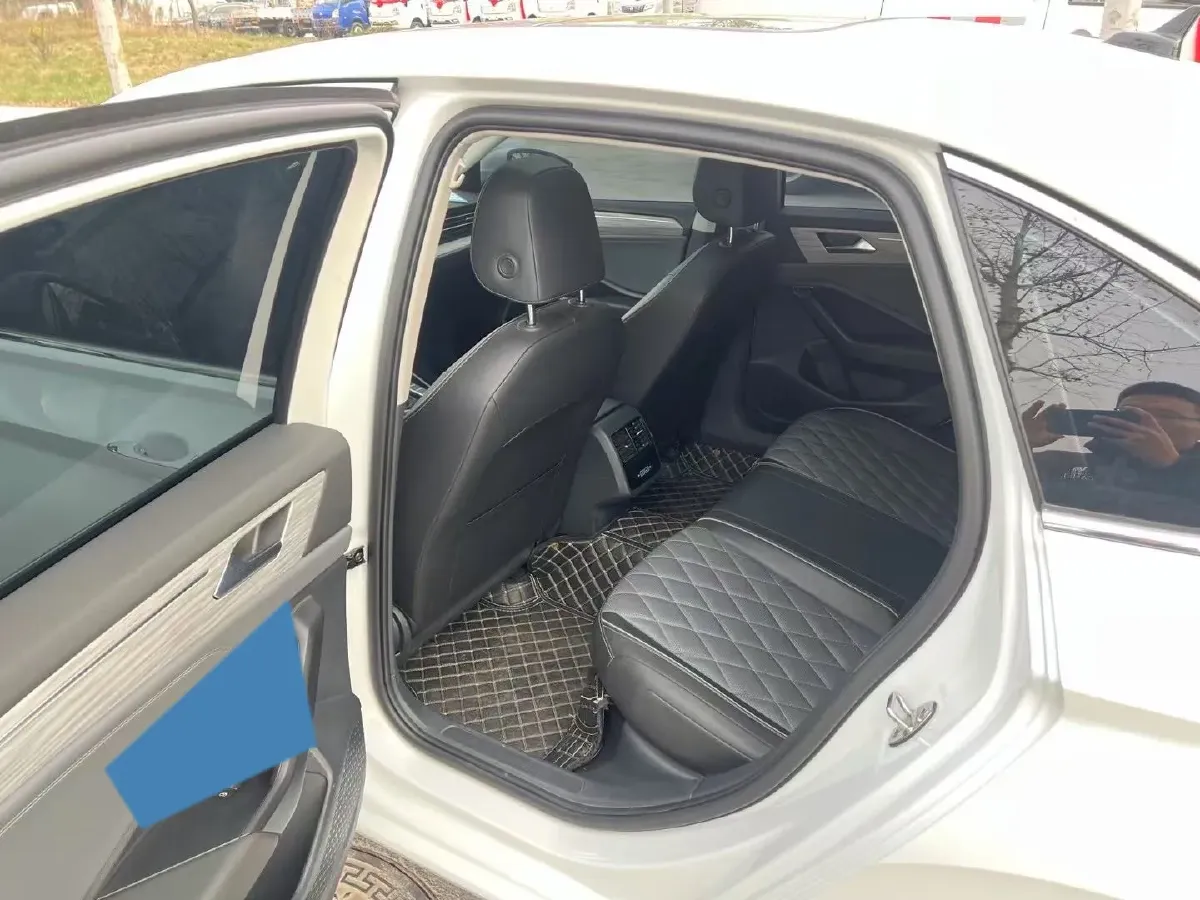 2023 Volkswagen Sagitar 1.5T 160HP L4 7DCT,autocango,china used car exporter,china ev exporter,chinese used car exporter,chinese used ev exporter