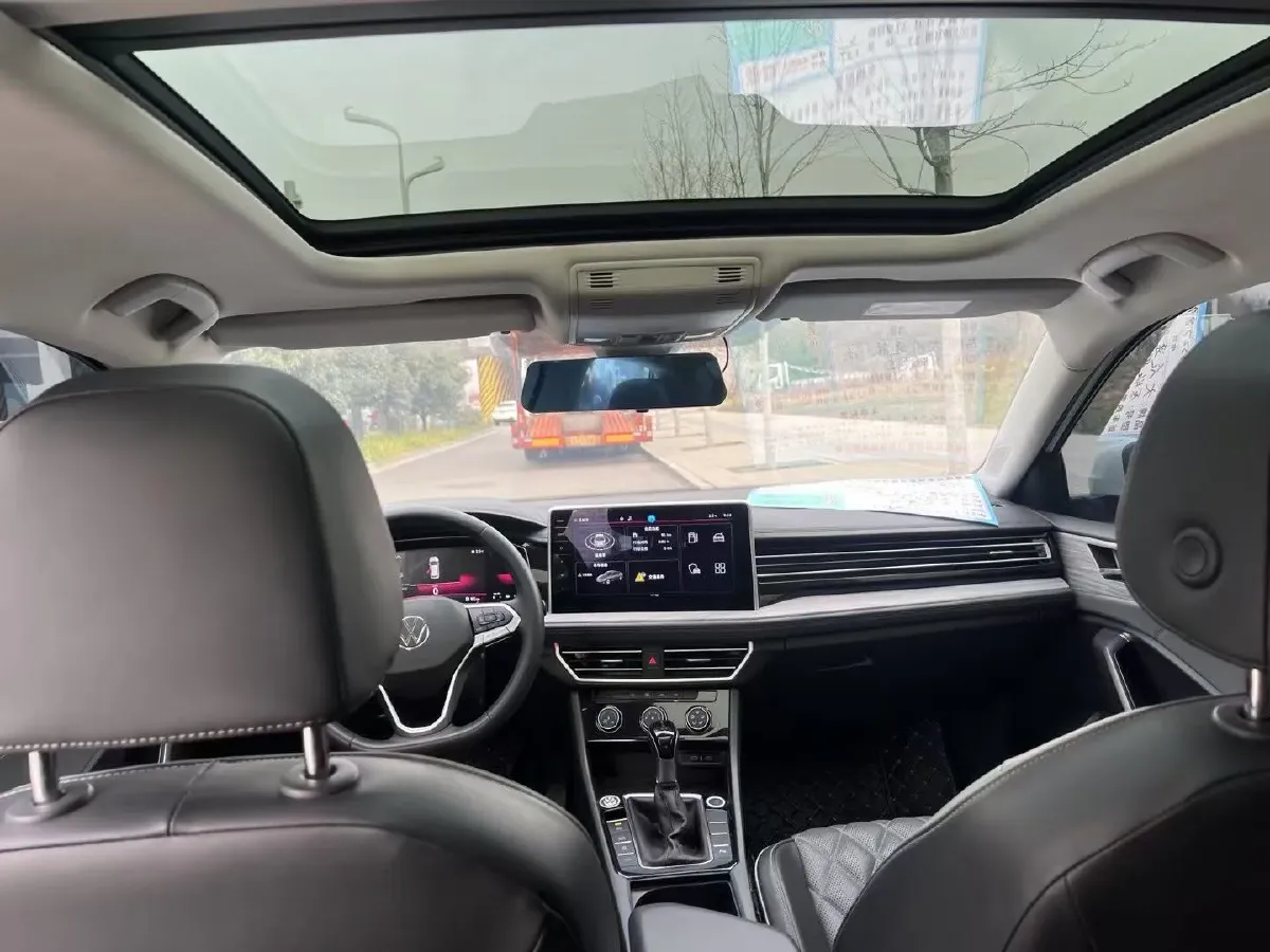 2023 Volkswagen Sagitar 1.5T 160HP L4 7DCT,autocango,china used car exporter,china ev exporter,chinese used car exporter,chinese used ev exporter