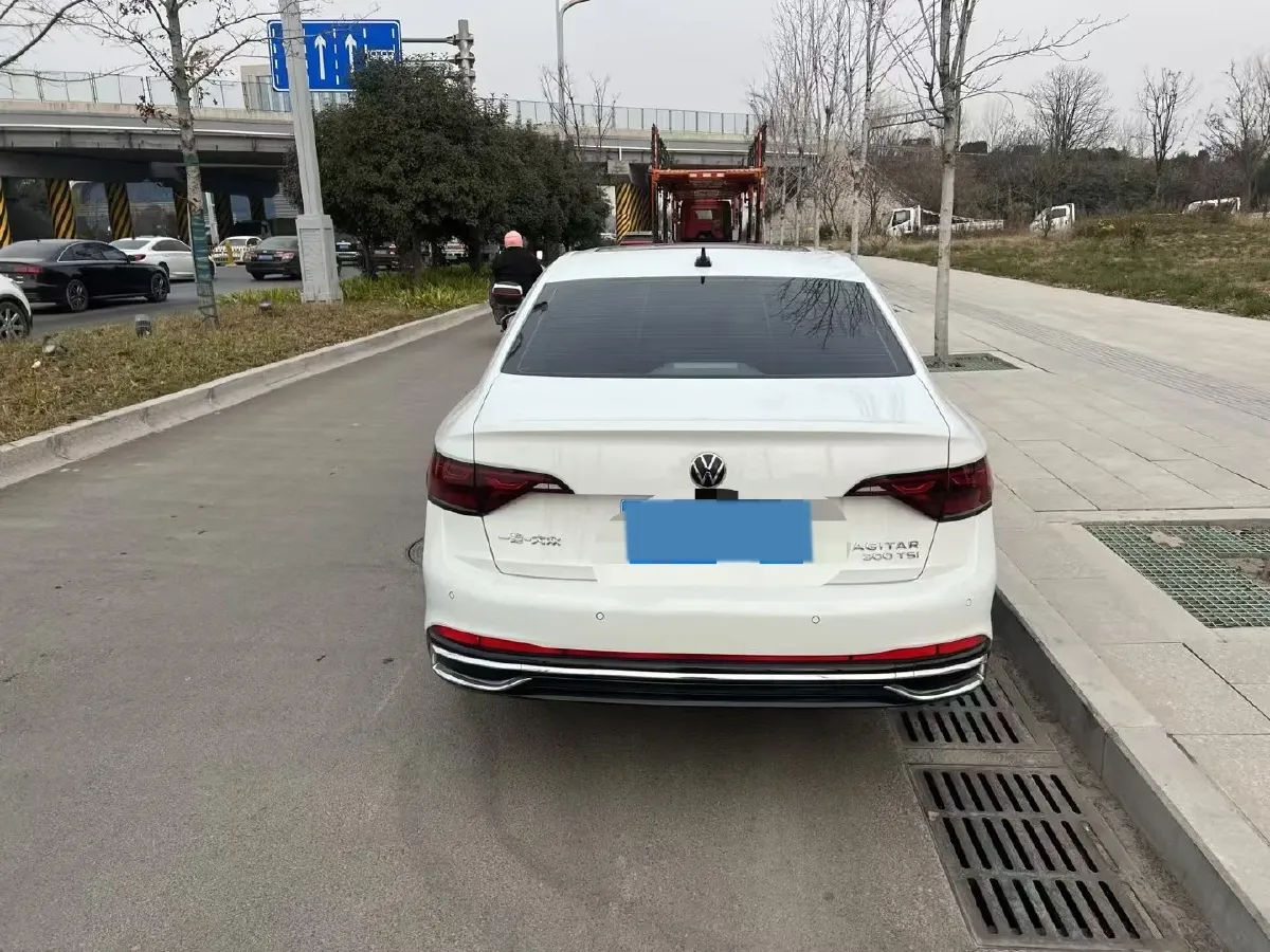 2023 Volkswagen Sagitar 1.5T 160HP L4 7DCT,autocango,china used car exporter,china ev exporter,chinese used car exporter,chinese used ev exporter