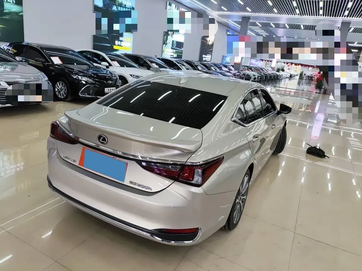 2018 Lexus ES 2.5L 178HP L4 E-CVT Hybrid,autocango,china used car exporter,china ev exporter,chinese used car exporter,chinese used ev exporter