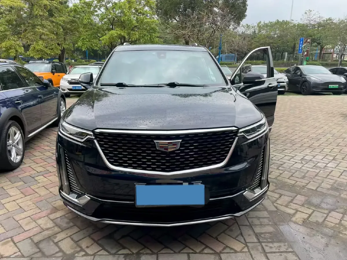 2021 Cadillac XT6 2.0T 237HP L4 9AT,autocango,china used car exporter,china ev exporter,chinese used car exporter,chinese used ev exporter