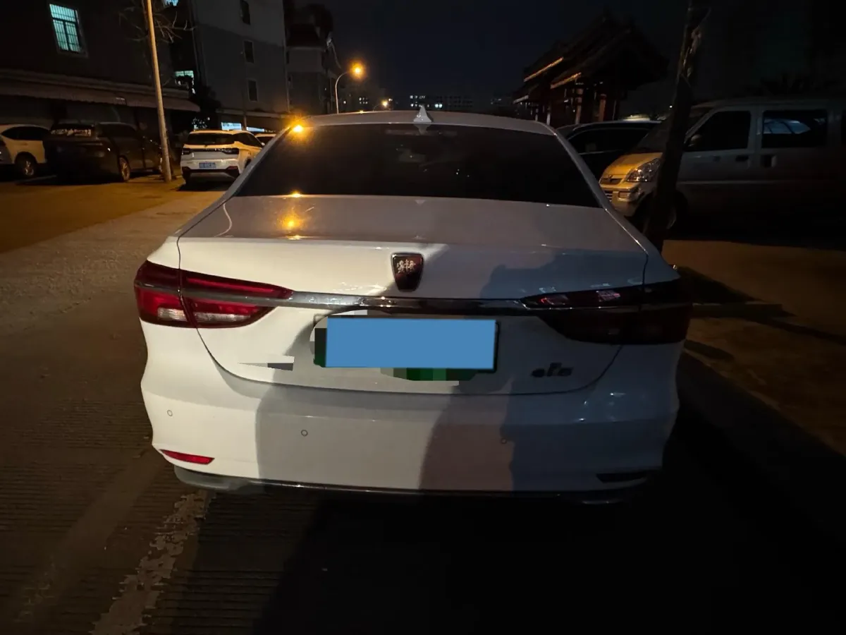 2019 Roewe i6 1.5T 169HP L4 AMT PHEV 9.1KWH,autocango,china used car exporter,china ev exporter,chinese used car exporter,chinese used ev exporter