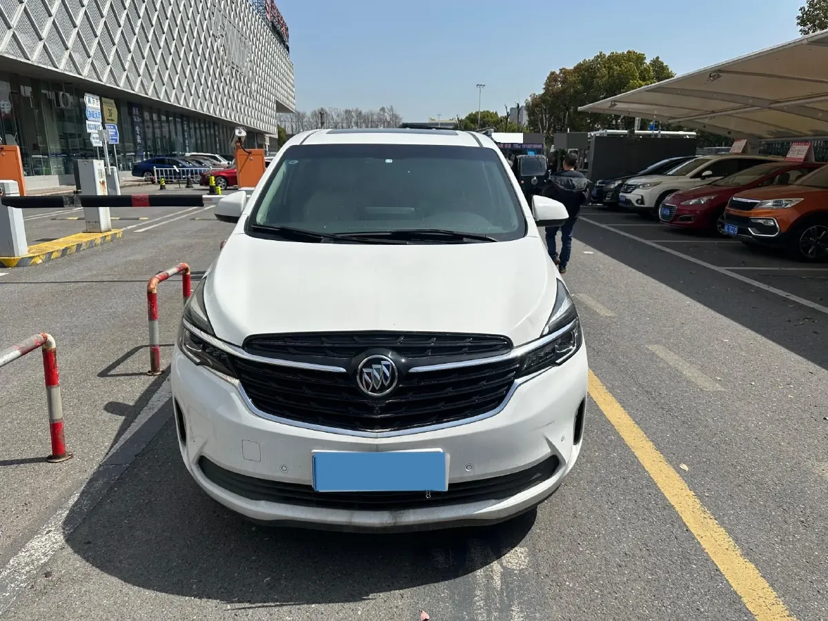 2021 Buick GL8 2.0T 237HP L4 9AT,autocango,china used car exporter,china ev exporter,chinese used car exporter,chinese used ev exporter