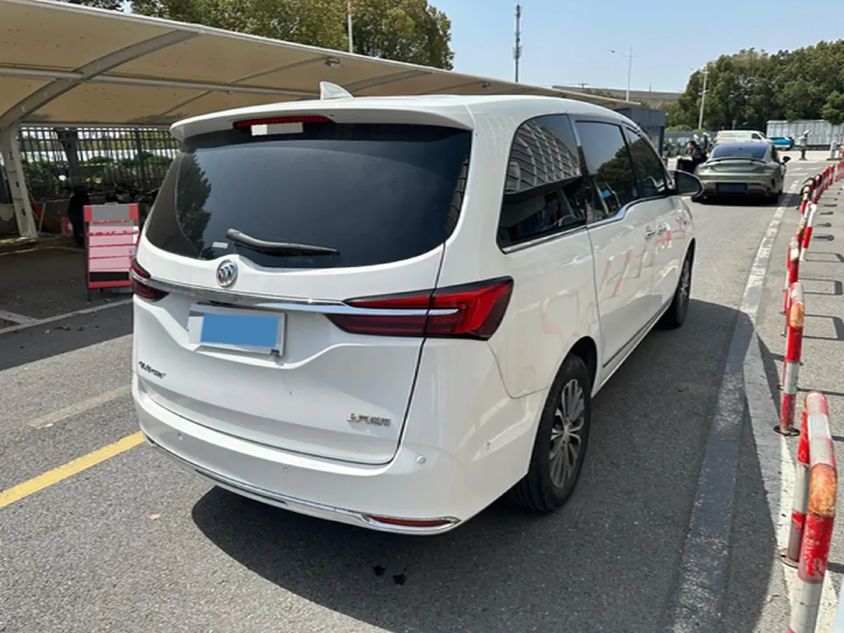 2021 Buick GL8 2.0T 237HP L4 9AT,autocango,china used car exporter,china ev exporter,chinese used car exporter,chinese used ev exporter