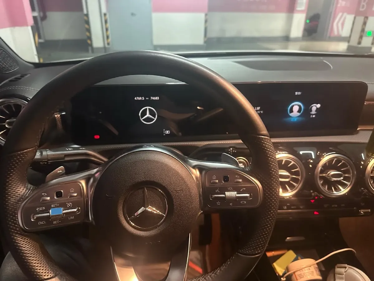 2021 Mercedes-Benz A Class 1.3T 163HP L4 7DCT,autocango,china used car exporter,china ev exporter,chinese used car exporter,chinese used ev exporter