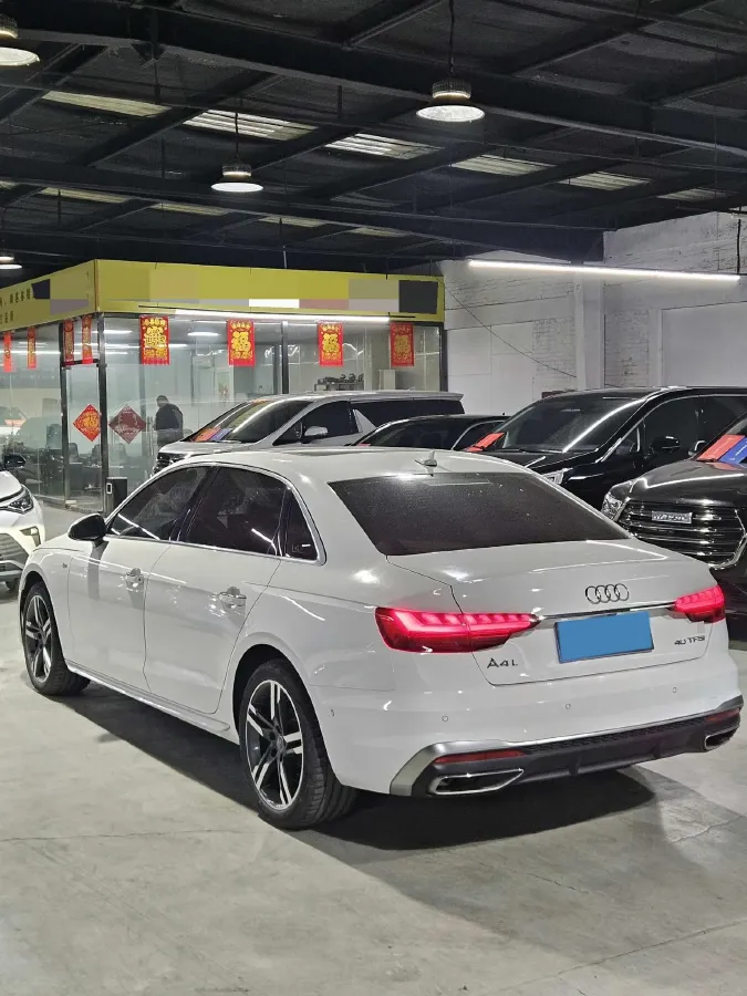 2020 Audi A4L 2.0T 190HP L4 7DCT,autocango,china used car exporter,china ev exporter,chinese used car exporter,chinese used ev exporter
