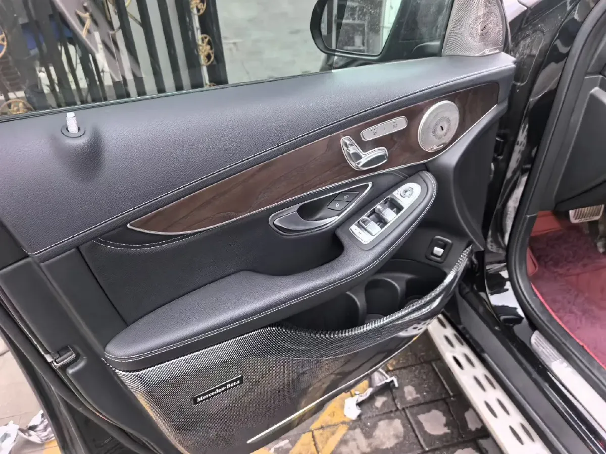 2020 Mercedes-Benz GLC Class 2.0T 197HP L4 9AT,autocango,china used car exporter,china ev exporter,chinese used car exporter,chinese used ev exporter