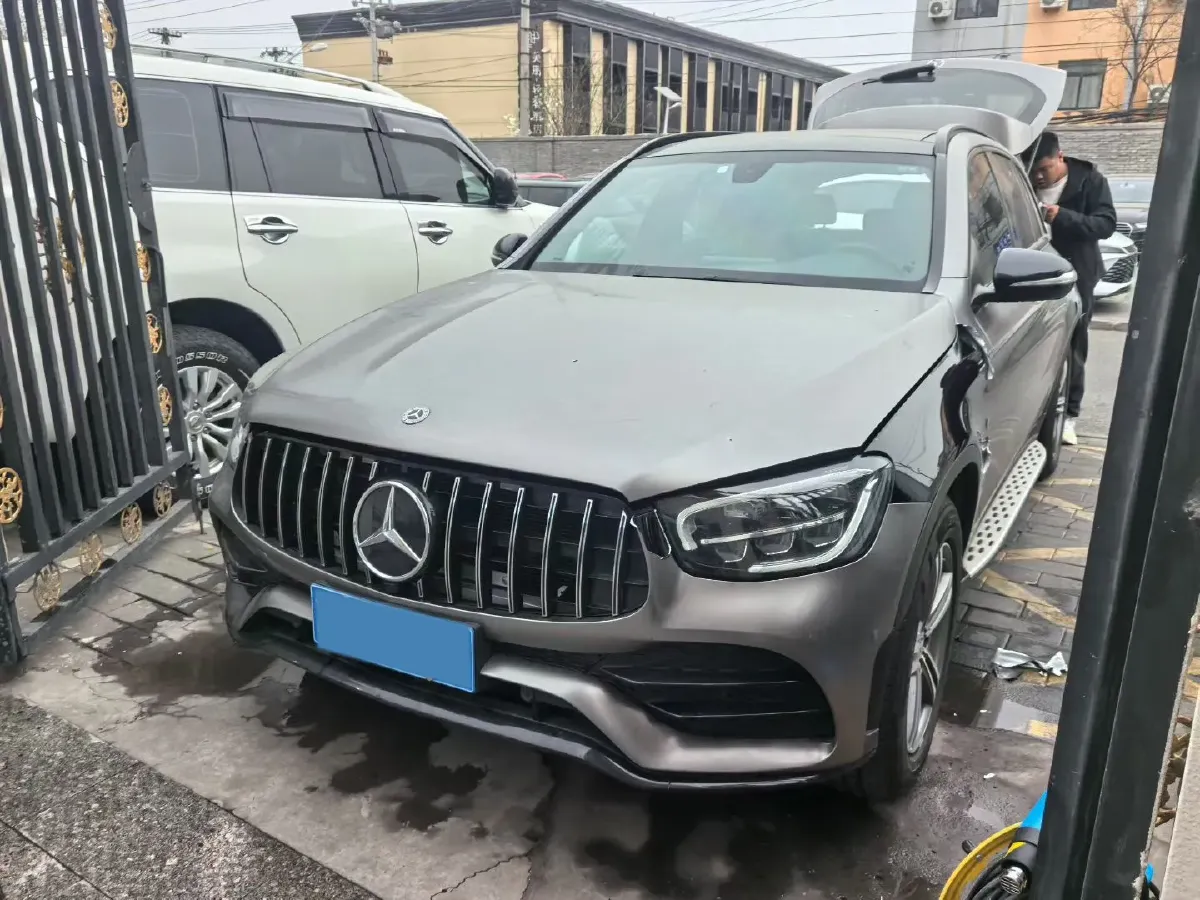 2020 Mercedes-Benz GLC Class 2.0T 197HP L4 9AT,autocango,china used car exporter,china ev exporter,chinese used car exporter,chinese used ev exporter