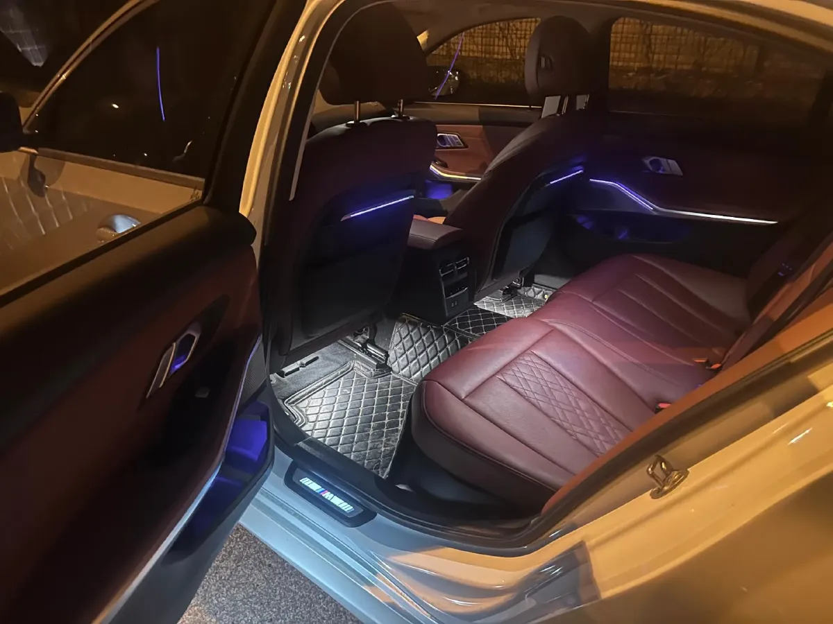 2022 BMW 3 Series 2.0T 156HP L4 8AT,autocango,china used car exporter,china ev exporter,chinese used car exporter,chinese used ev exporter