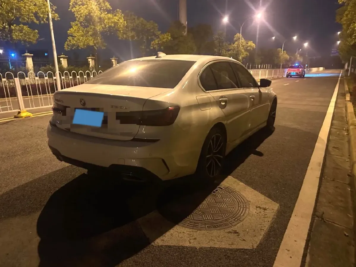 2022 BMW 3 Series 2.0T 156HP L4 8AT,autocango,china used car exporter,china ev exporter,chinese used car exporter,chinese used ev exporter