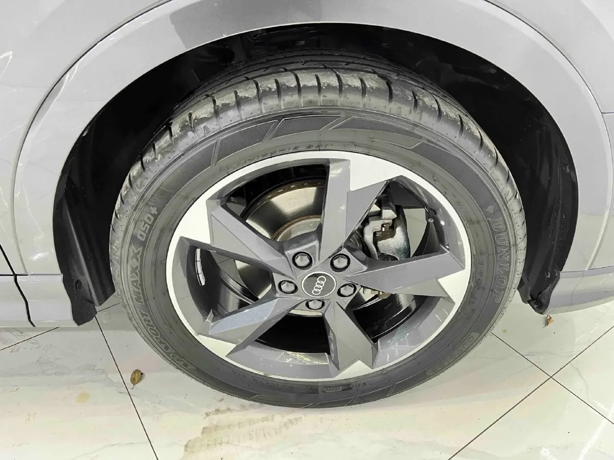 2022 Audi Q3 1.4T 150HP L4 7DCT,autocango,china used car exporter,china ev exporter,chinese used car exporter,chinese used ev exporter