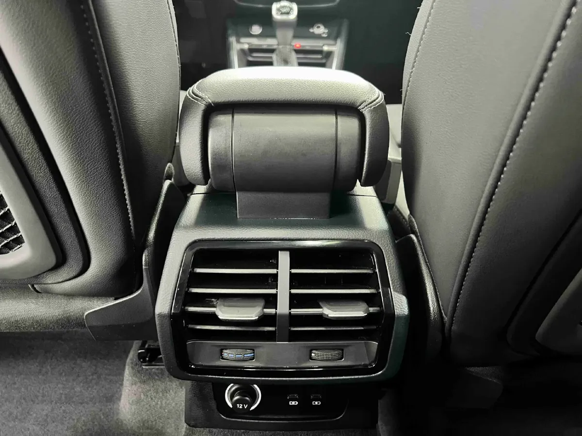 2022 Audi Q3 1.4T 150HP L4 7DCT,autocango,china used car exporter,china ev exporter,chinese used car exporter,chinese used ev exporter