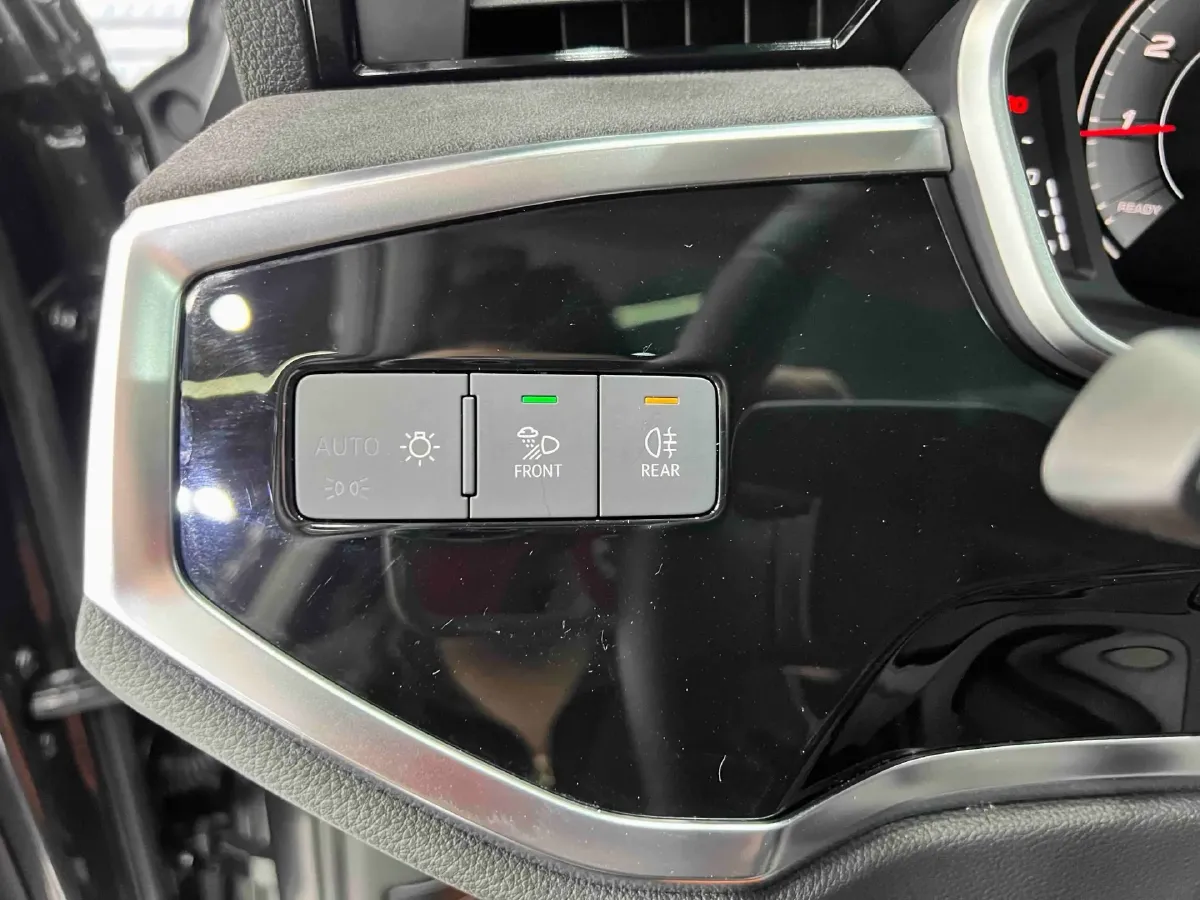 2022 Audi Q3 1.4T 150HP L4 7DCT,autocango,china used car exporter,china ev exporter,chinese used car exporter,chinese used ev exporter