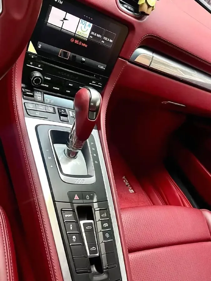 2020 Porsche 718 2.0T 250HP H4 7DCT,autocango,china used car exporter,china ev exporter,chinese used car exporter,chinese used ev exporter