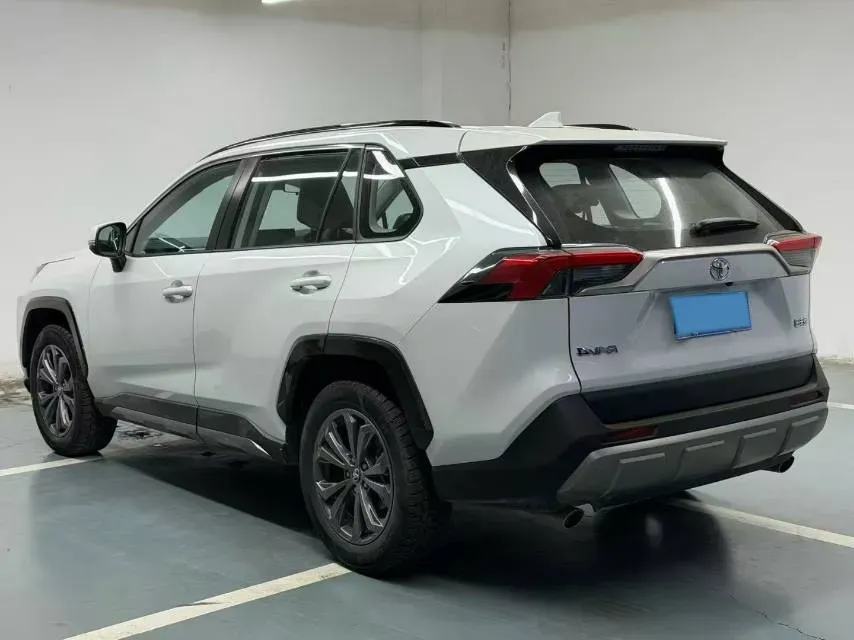 2024 Toyota RAV4 2.0L 171HP L4 CVT,autocango,china used car exporter,china ev exporter,chinese used car exporter,chinese used ev exporter