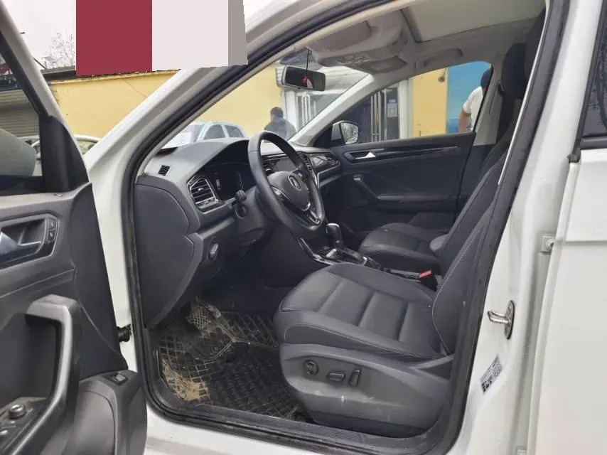 2021 Volkswagen T-Roc 1.4T 150HP L4 7DCT,autocango,china used car exporter,china ev exporter,chinese used car exporter,chinese used ev exporter