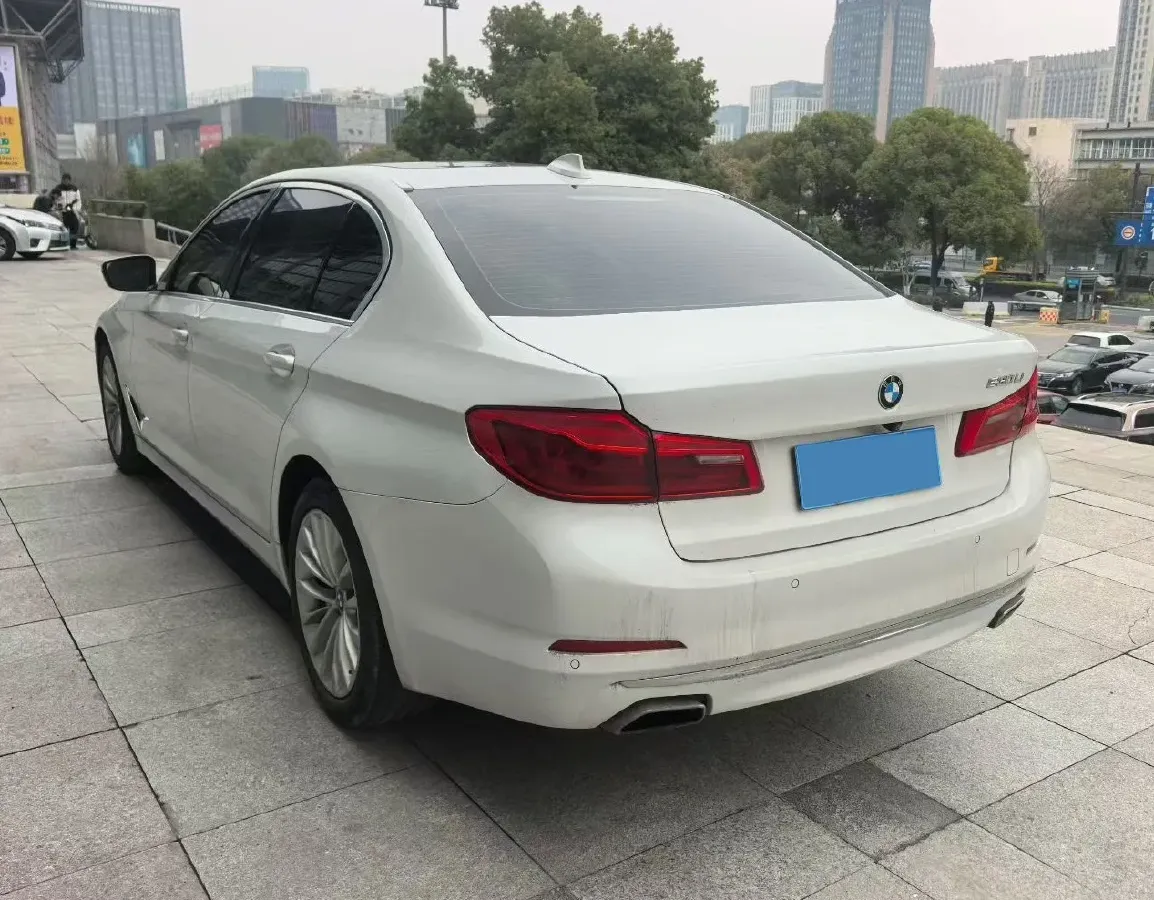 2020 BMW 5 Series 2.0T 252HP L4 8AT,autocango,china used car exporter,china ev exporter,chinese used car exporter,chinese used ev exporter
