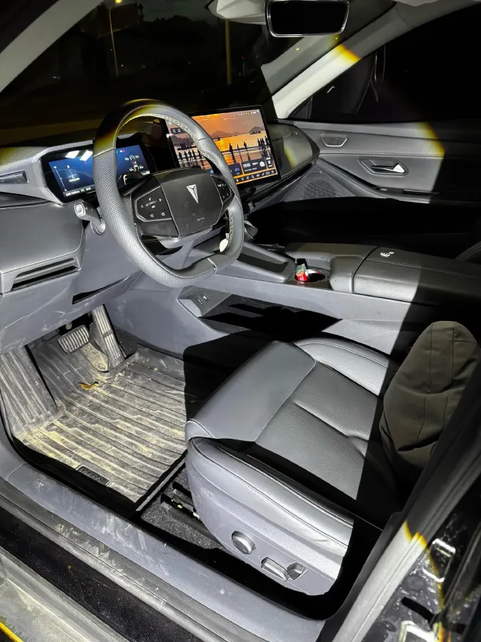 2022 Mazda 3 Axela 2.0L 158HP L4 6AT,autocango,china used car exporter,china ev exporter,chinese used car exporter,chinese used ev exporter