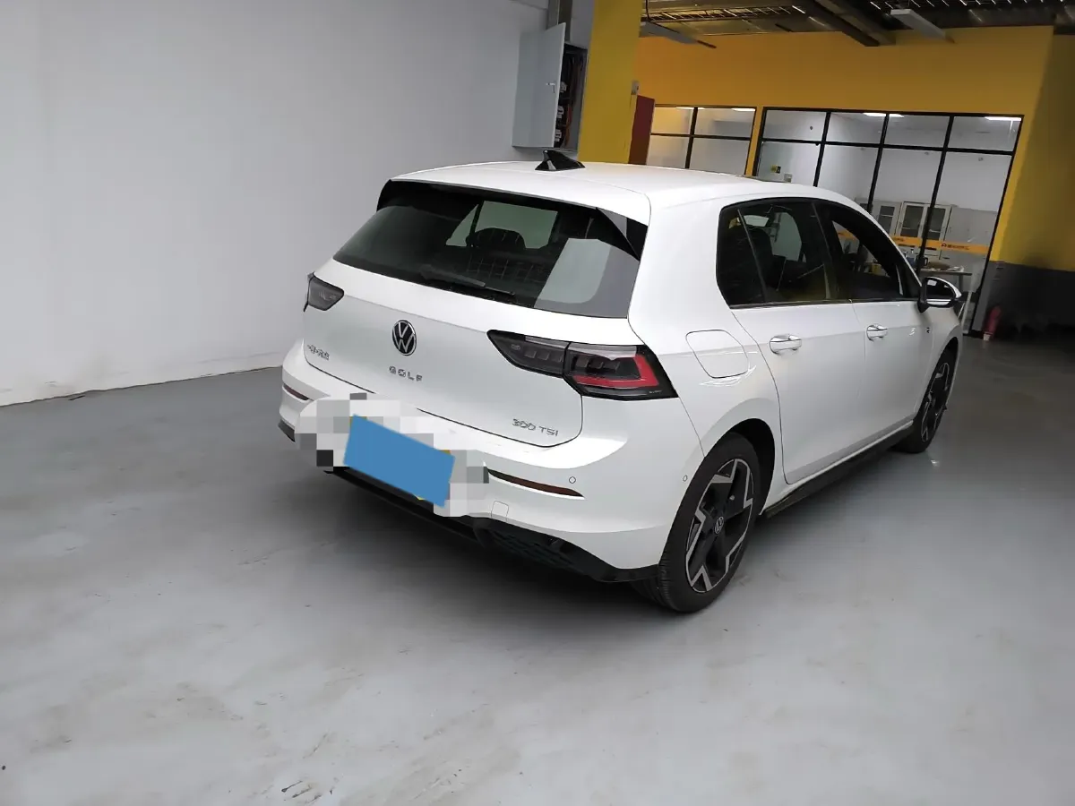 2025 Volkswagen Golf 1.5T 160HP L4 7DCT,autocango,china used car exporter,china ev exporter,chinese used car exporter,chinese used ev exporter
