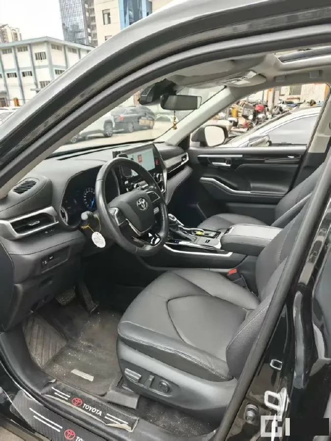 2023 Toyota Highlander 2.5L 189HP L4 E-CVT Hybrid,autocango,china used car exporter,china ev exporter,chinese used car exporter,chinese used ev exporter