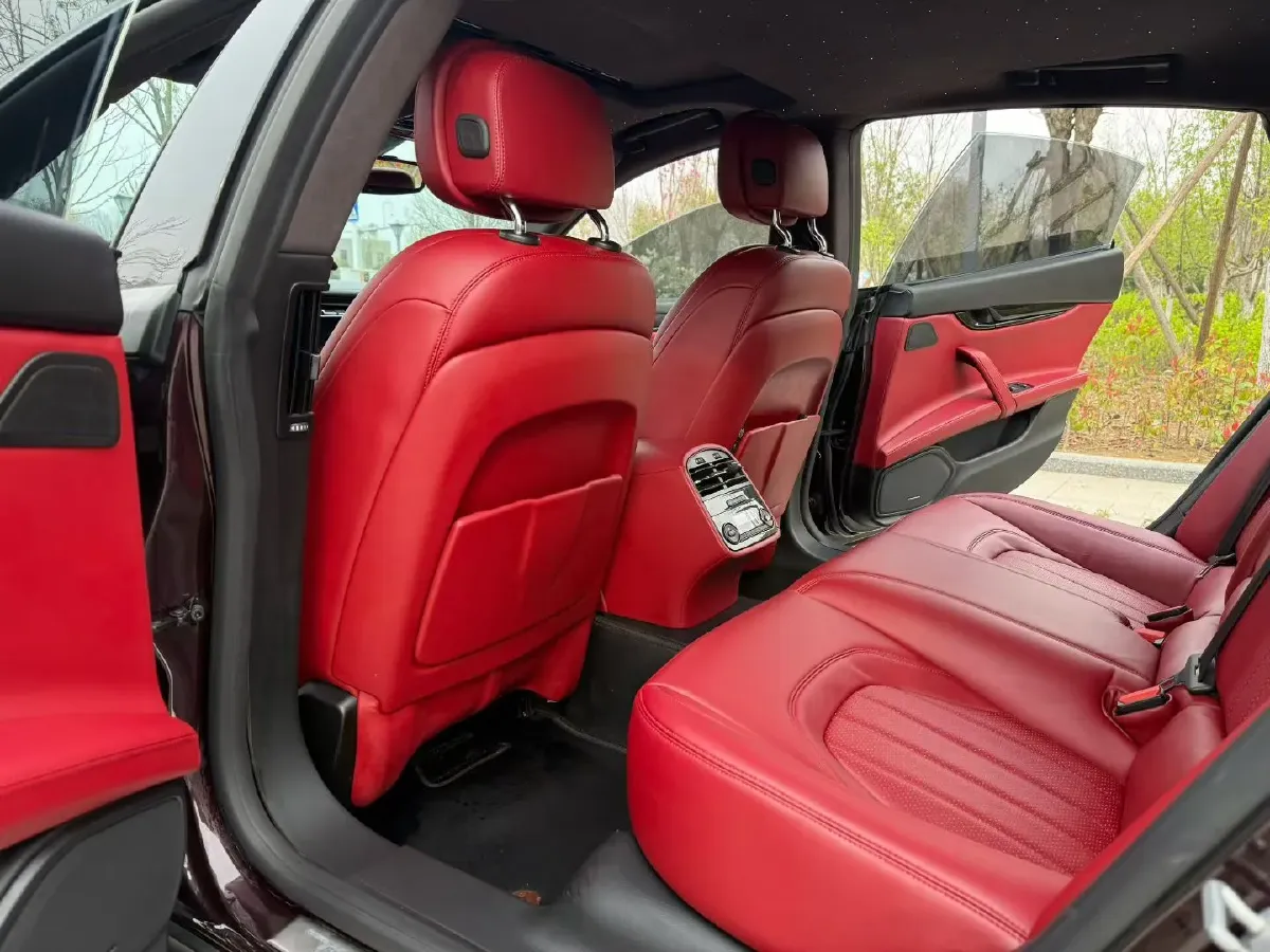 2018 Maserati Quattroporte 3.0T 350HP V6 8AT,autocango,china used car exporter,china ev exporter,chinese used car exporter,chinese used ev exporter