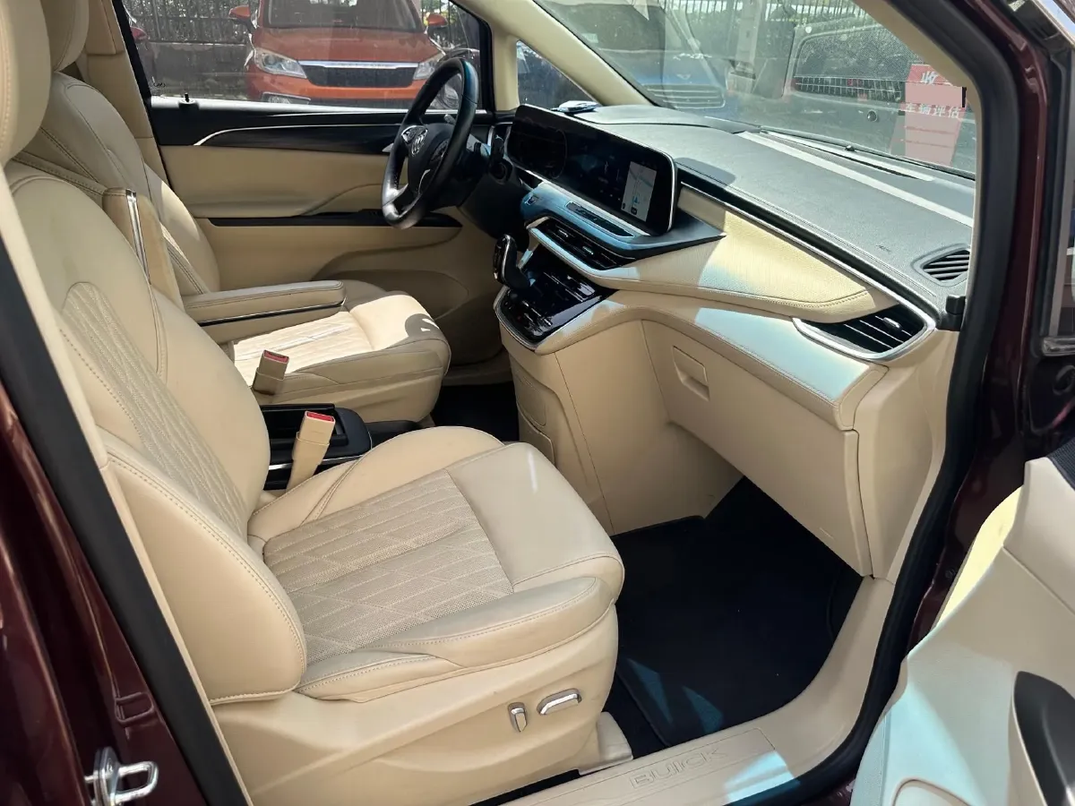 2022 Buick GL8 2.0T 237HP L4 9AT,autocango,china used car exporter,china ev exporter,chinese used car exporter,chinese used ev exporter