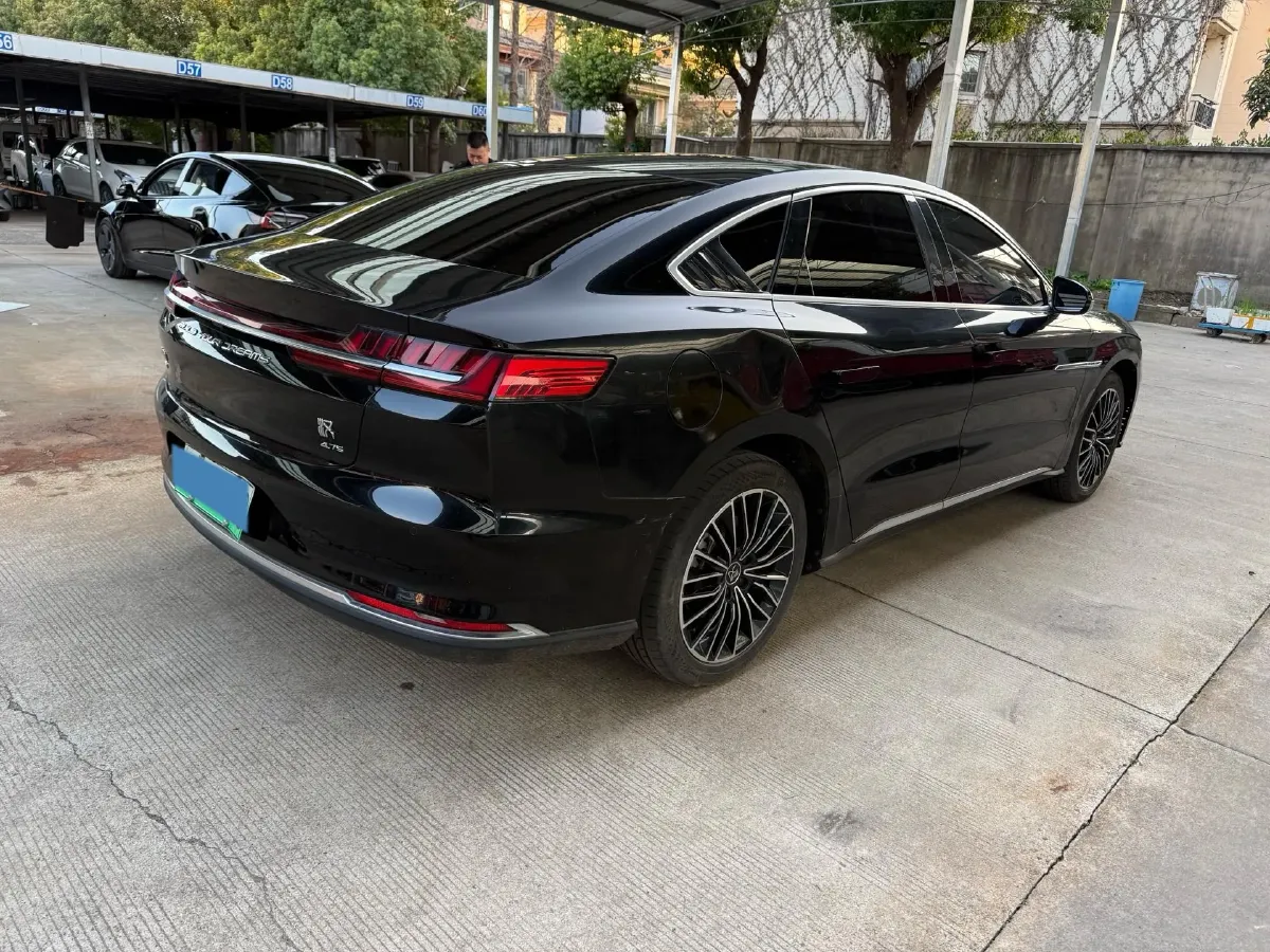 2020 WEY VV7 2.0T 227HP L4 7DCT PHEV,autocango,china used car exporter,china ev exporter,chinese used car exporter,chinese used ev exporter